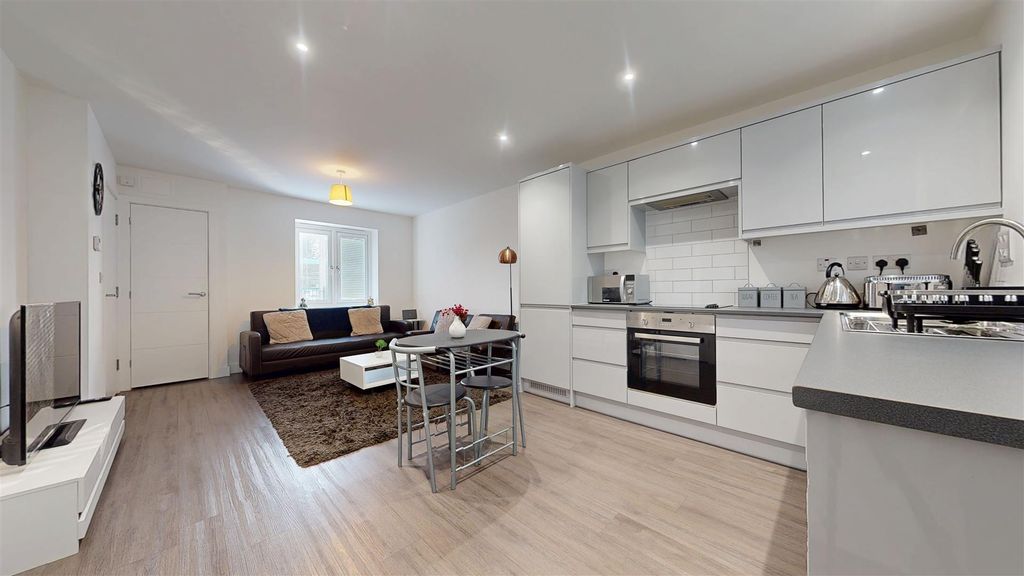 Property photo 2 of 15 12162025_153210.Jpg