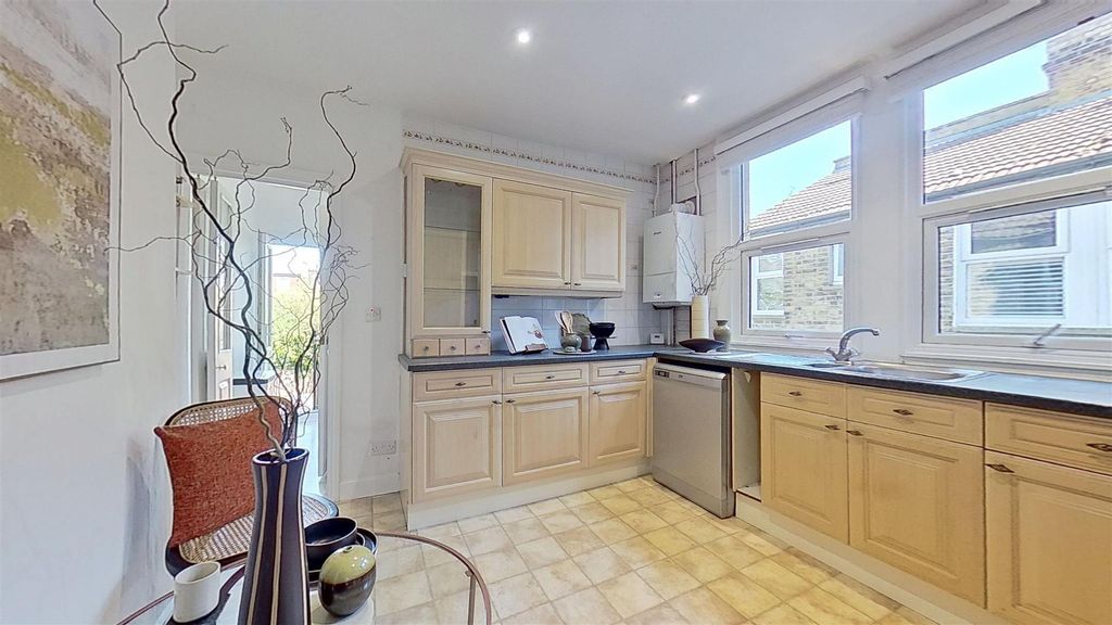 Property photo 3 of 14 11A-Isis-Street-04142026_161550.Jpg