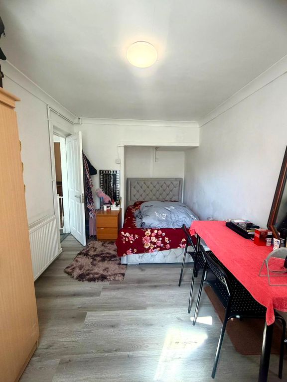 Property photo 2 of 4