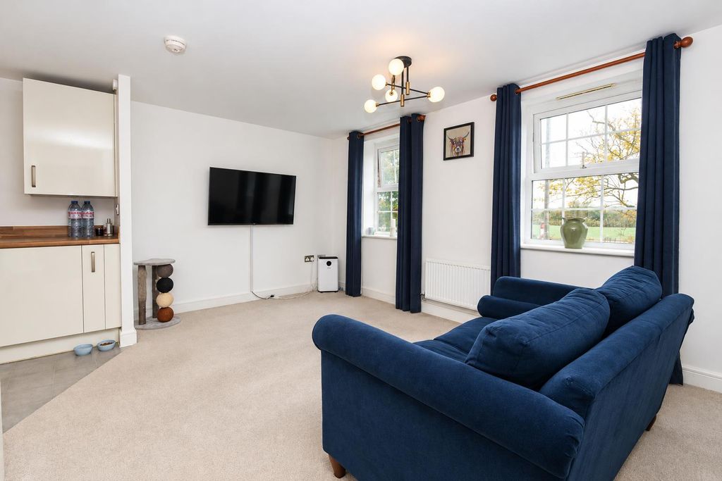 Property photo 3 of 13 1` (6).Png