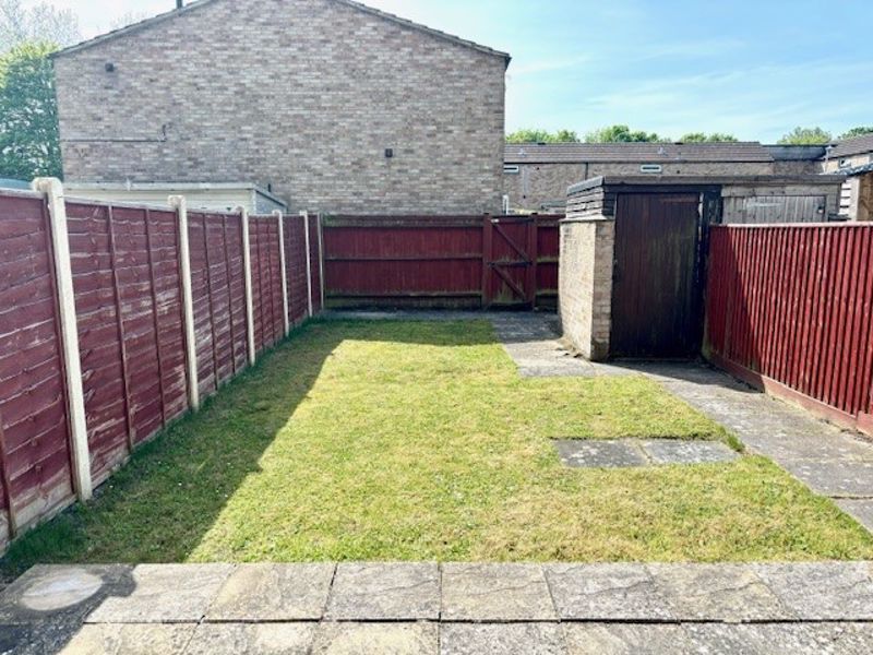 Property photo 3 of 10 Garden