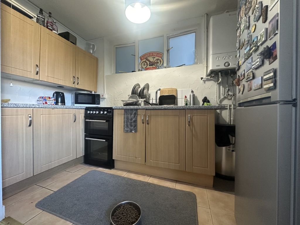 Property photo 3 of 8 Picture No. 06