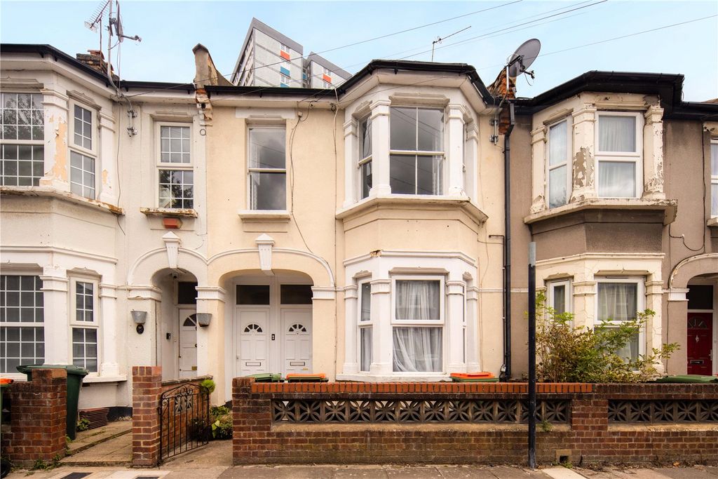 Property photo 1 of 13 Exterior