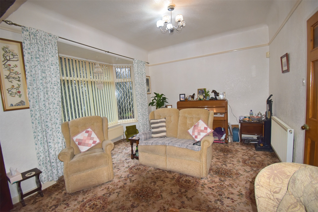 Property photo 3 of 13 Sitting Room