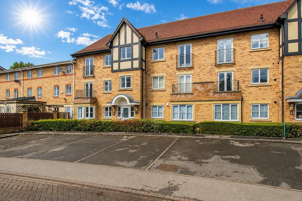 Property photo 1 of 7