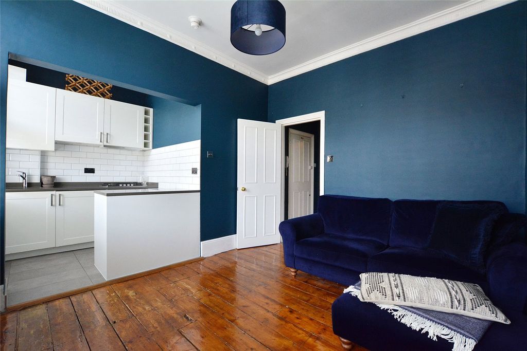 Property photo 2 of 9 Picture No. 06