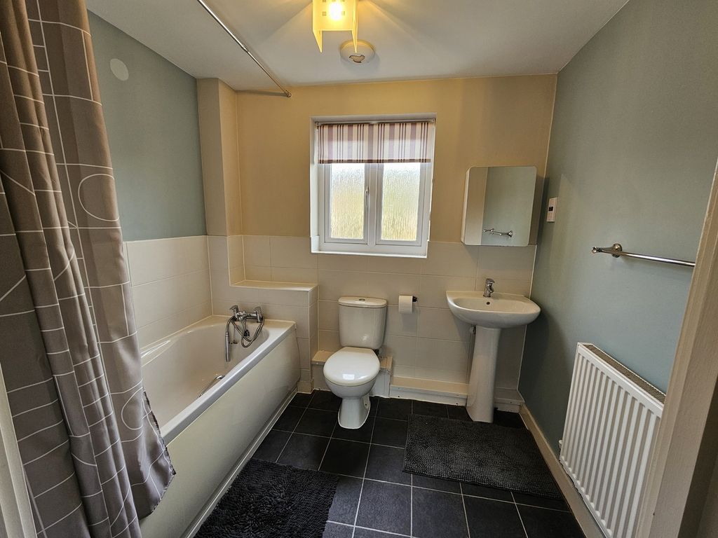 Additional image 4 of 2 bed flat for saleNew Cut Road, Swansea, City & County Of Swansea. SA1
