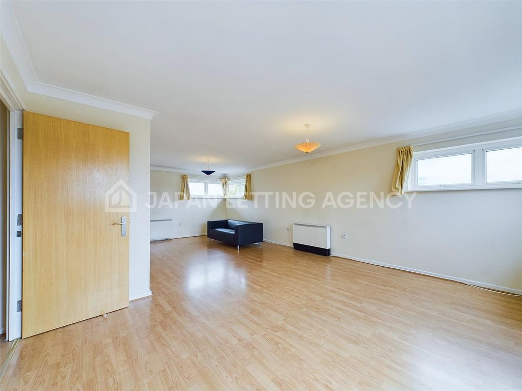 Property photo 2 of 13 Cam02206G0-Pr0105-Still002.Jpg