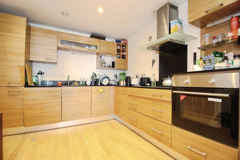 Property photo 2 of 15 Pbox-Img.Jpg
