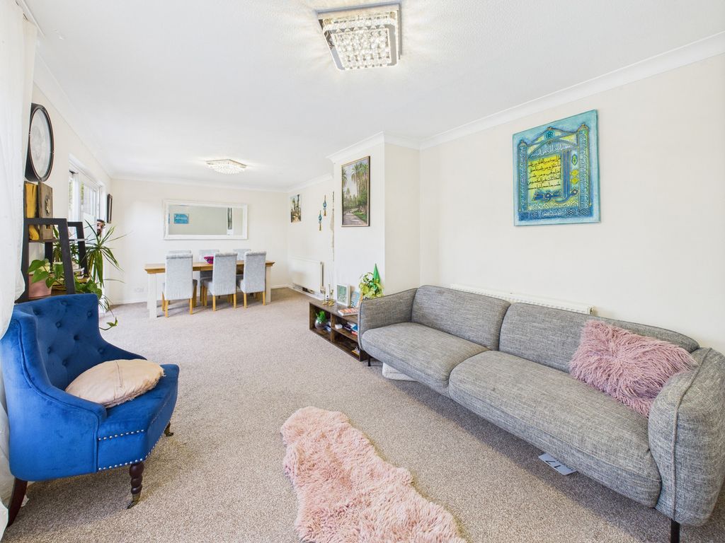 Property photo 1 of 25