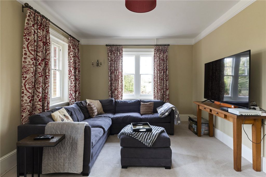 Additional image 9 of 6 bed detached house for saleGeorge Eliot Close, Witley, Godalming, Surrey GU8
