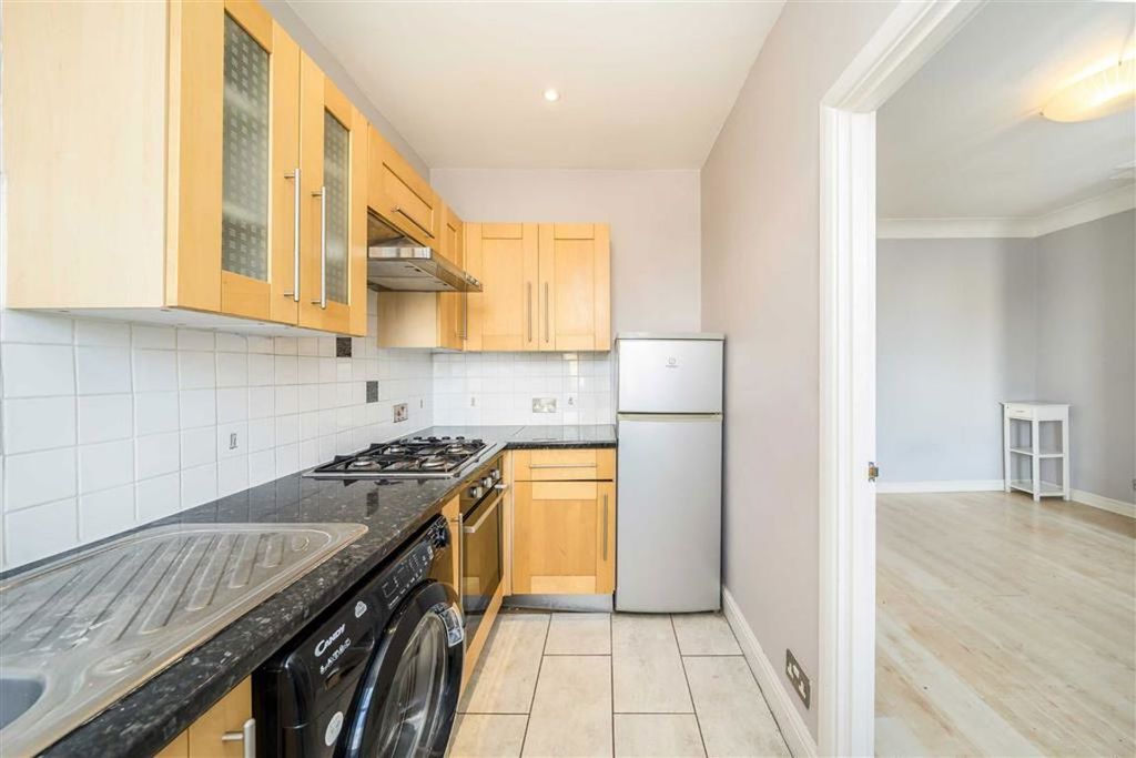 Property photo 3 of 6