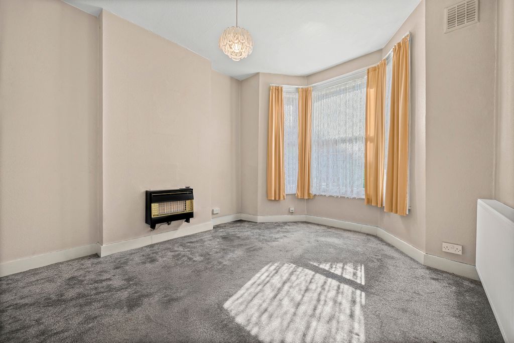 Property photo 3 of 10 Picture No. 09