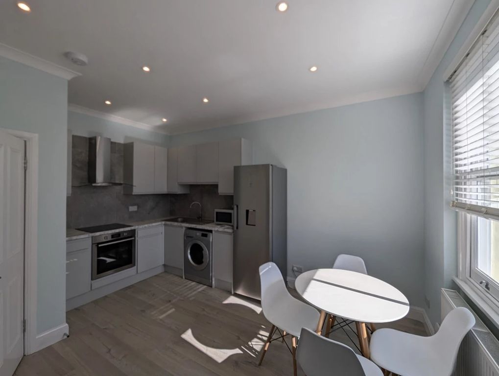 Property photo 2 of 6 Picture No. 05