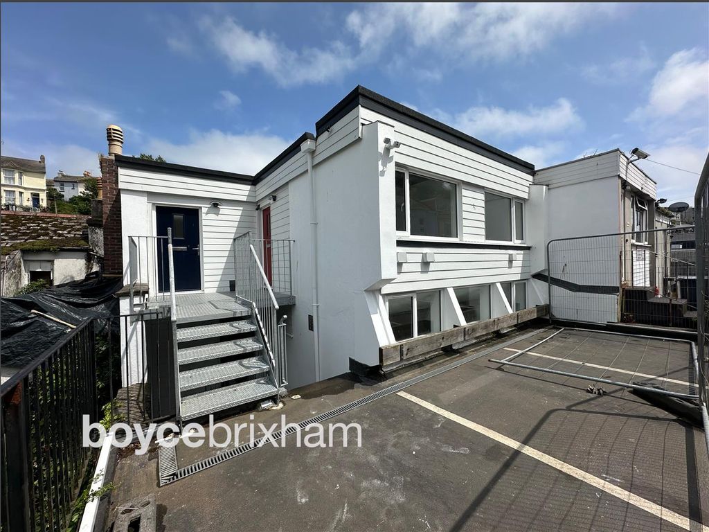 Property photo 1 of 10 Watermark.Jpg