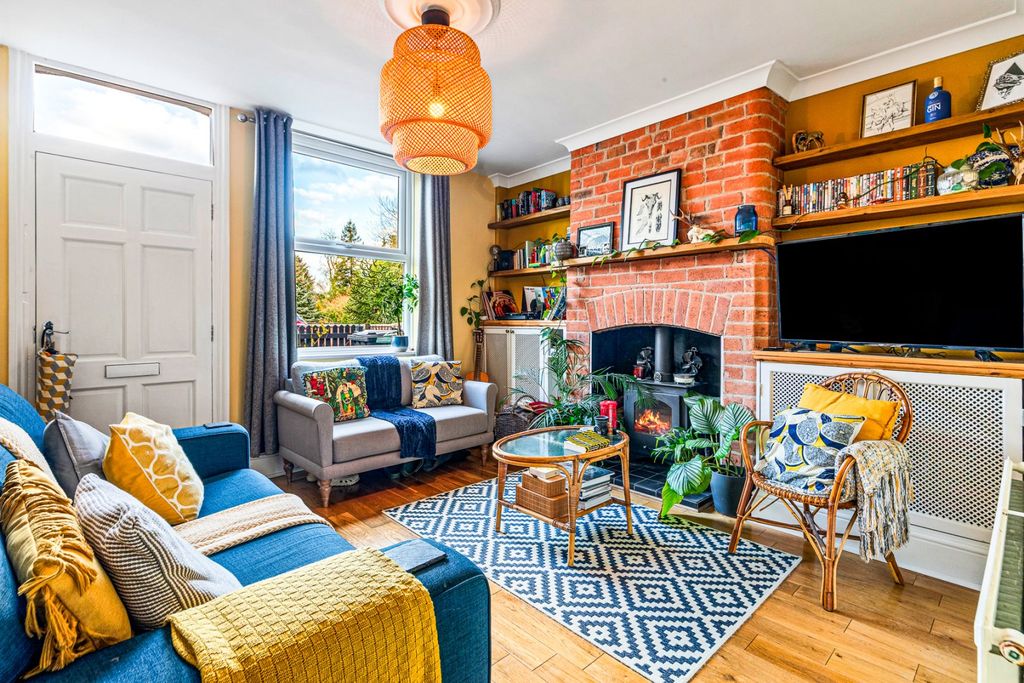 Property photo 1 of 19