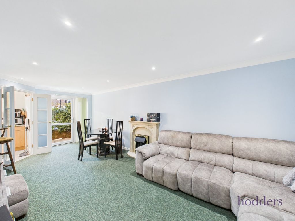 Property photo 2 of 15 Picture No. 16