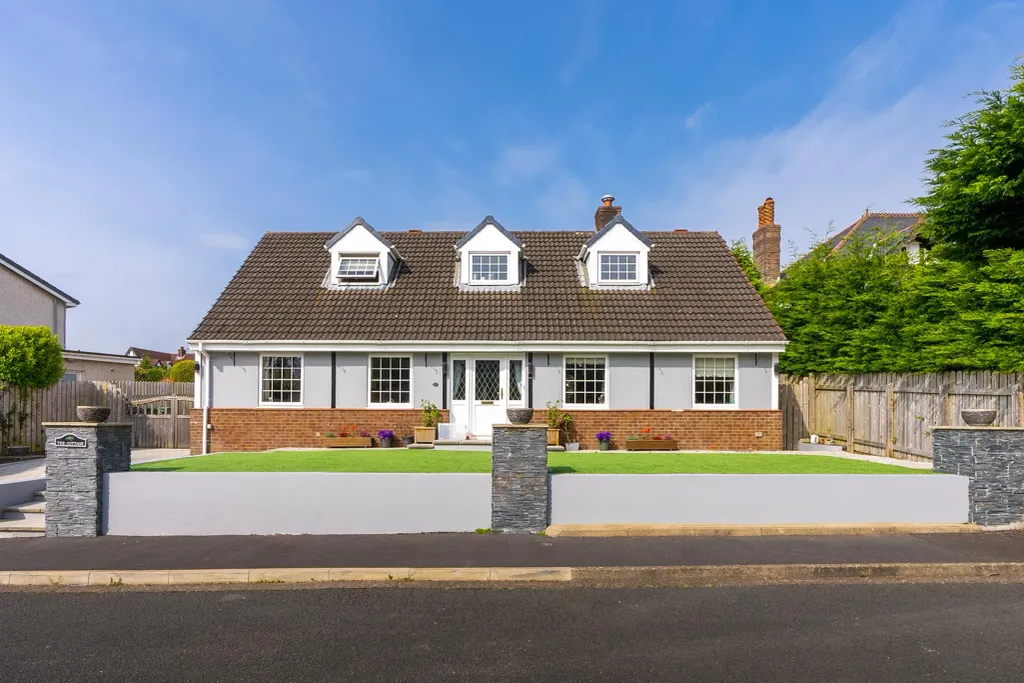 Property photo 1 of 33