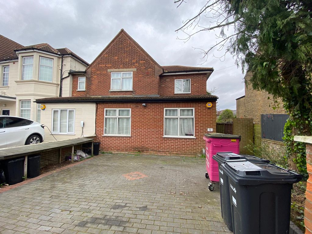 Property photo 1 of 7