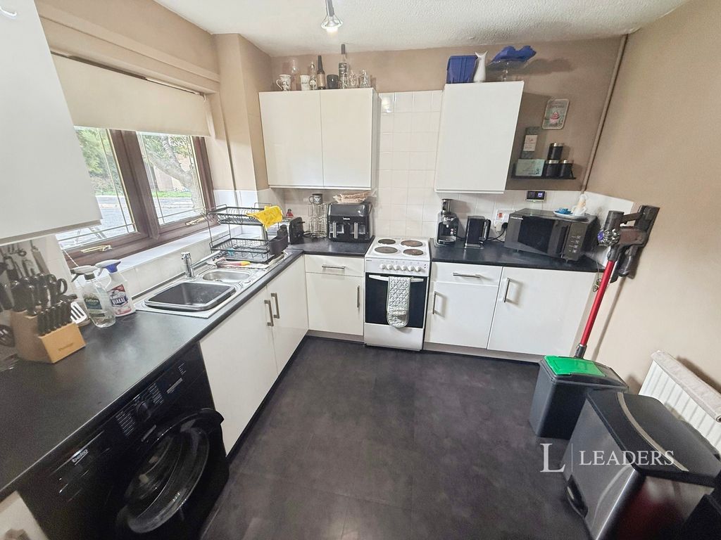 Property photo 3 of 13 3