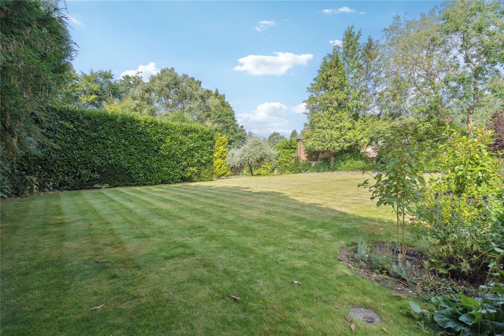 Property photo 2 of 24 Rear Garden