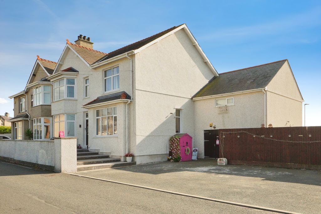 Property photo 1 of 18 Pbox-Img.Jpg