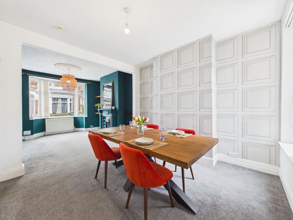 Property photo 3 of 9 4972357