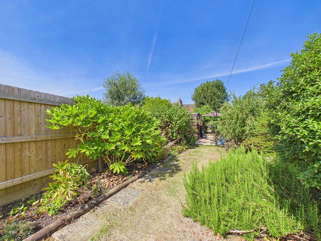 Property photo 2 of 21 Private Garden