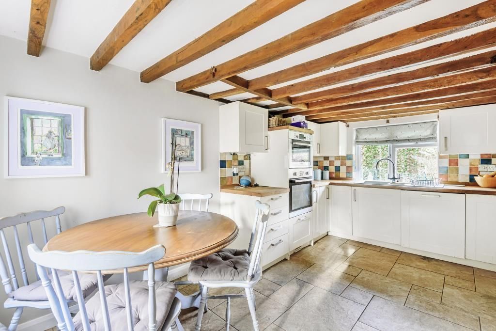 Property photo 3 of 10 Kitchen/Breakfast