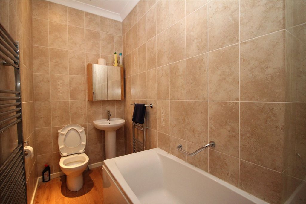 Additional image 6 of 3 bed flat for saleChilling Street, Sharpthorne, East Grinstead, West Sussex RH19