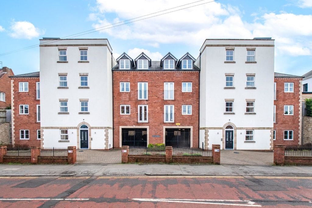 Property photo 1 of 18 Picture No. 09