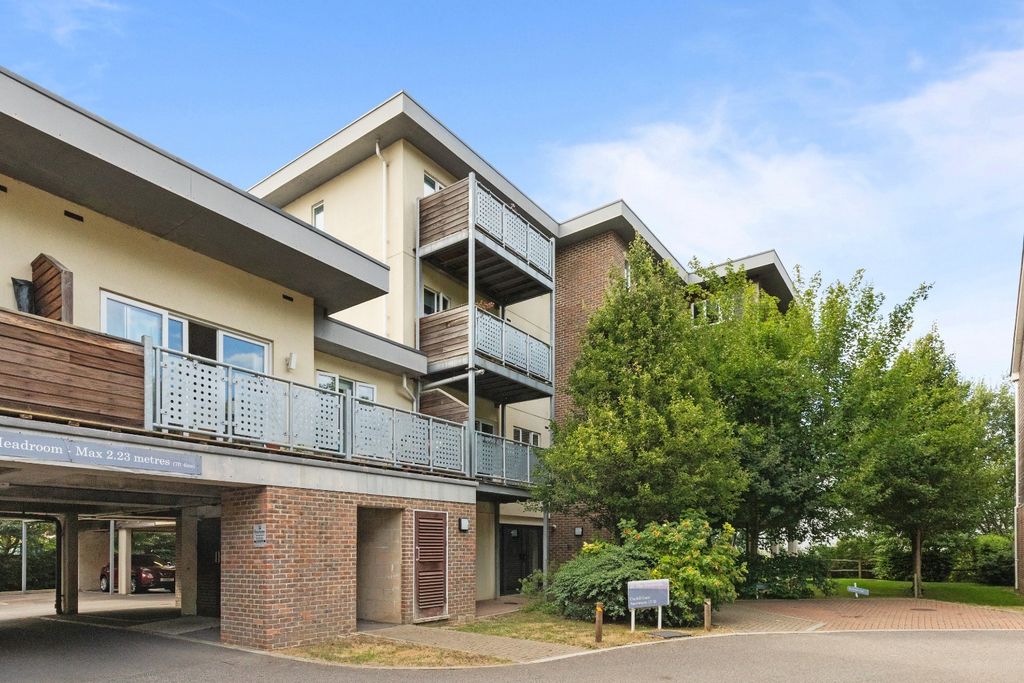 Property photo 1 of 11 4350521