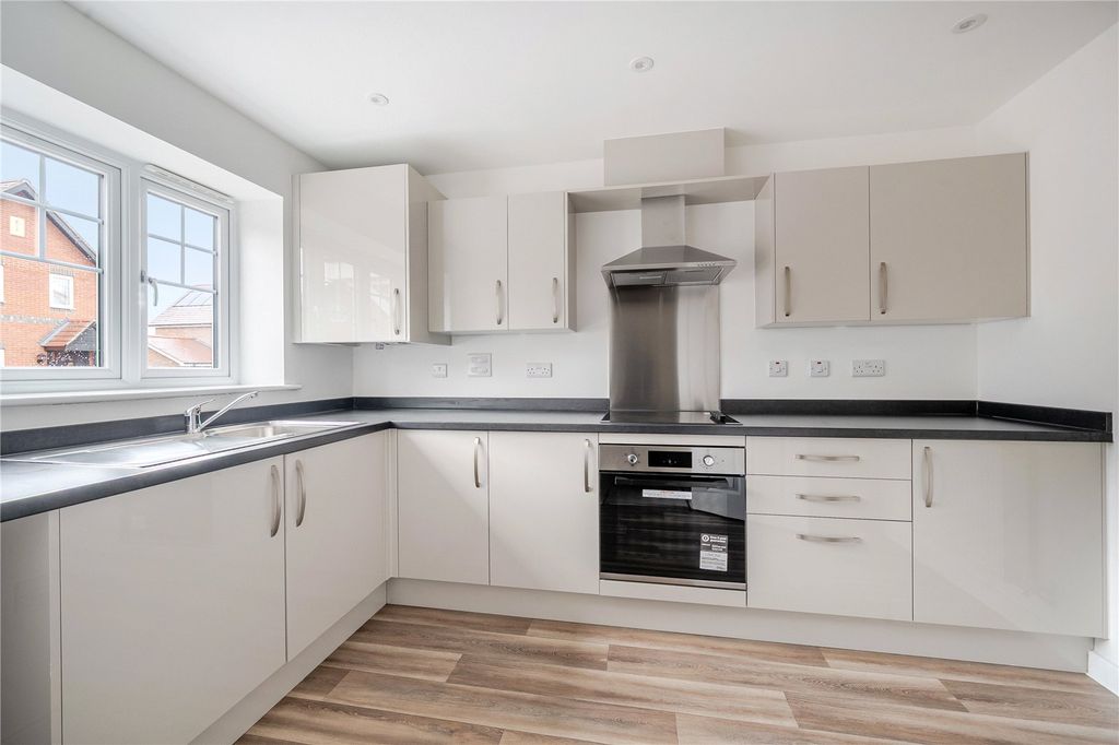 Property photo 2 of 13 Picture No. 23