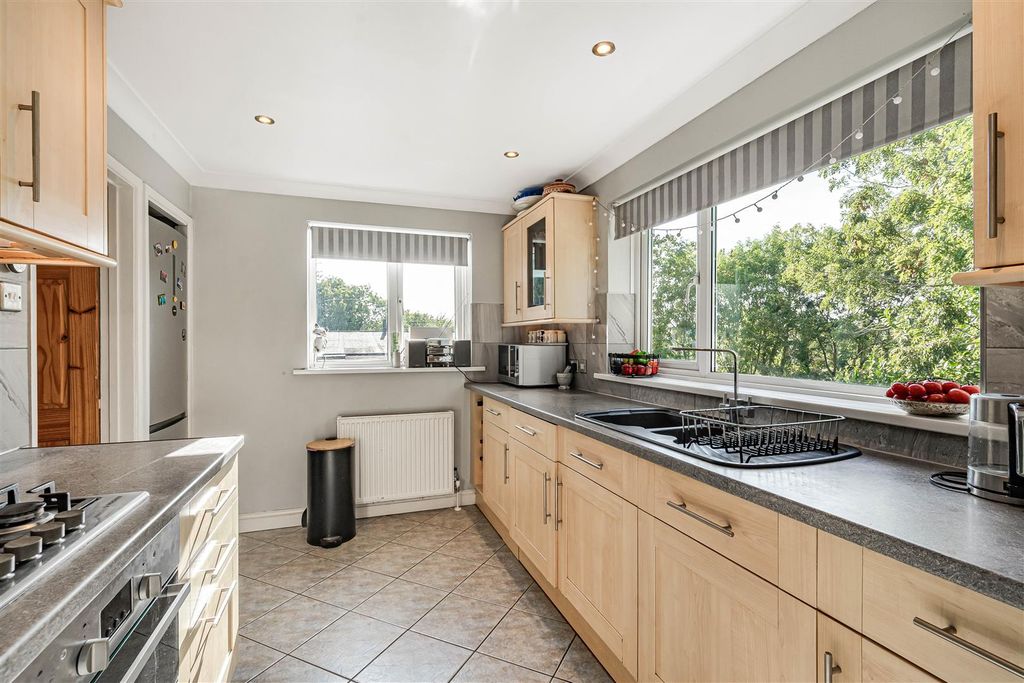 Property photo 3 of 14 Kitchen_B.Jpg