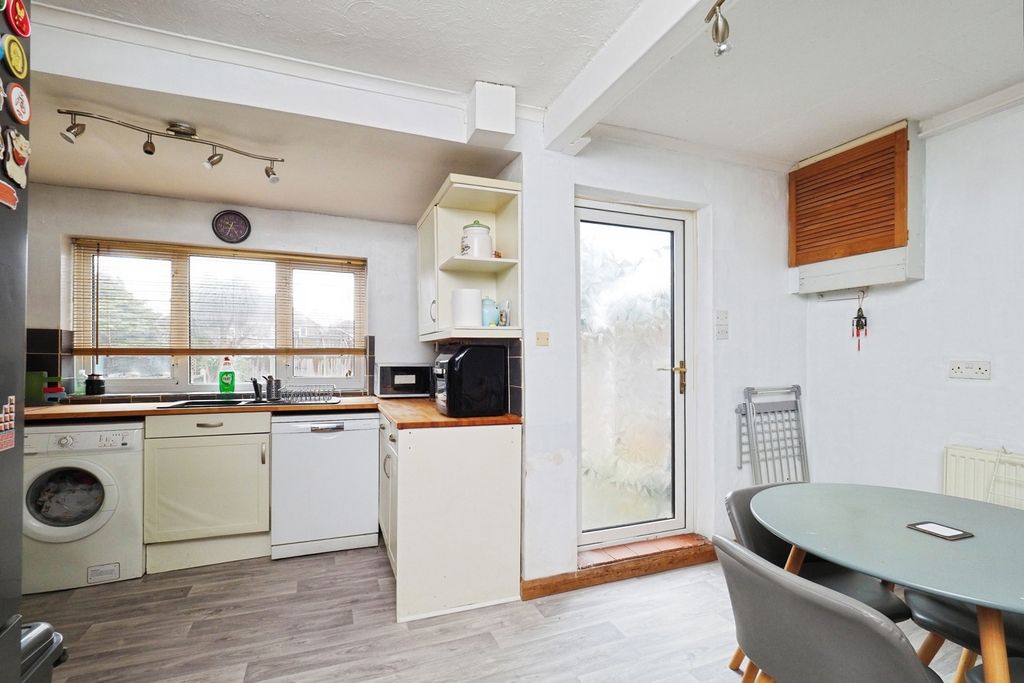 Property photo 2 of 16 Pbox-Img.Jpg