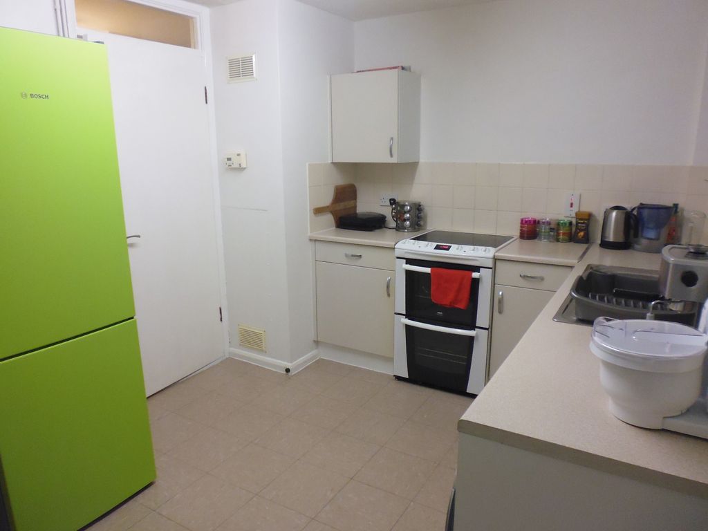 Property photo 3 of 8