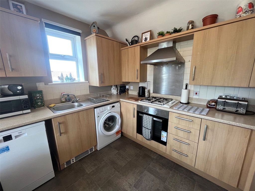 Property photo 3 of 12 Picture No. 15