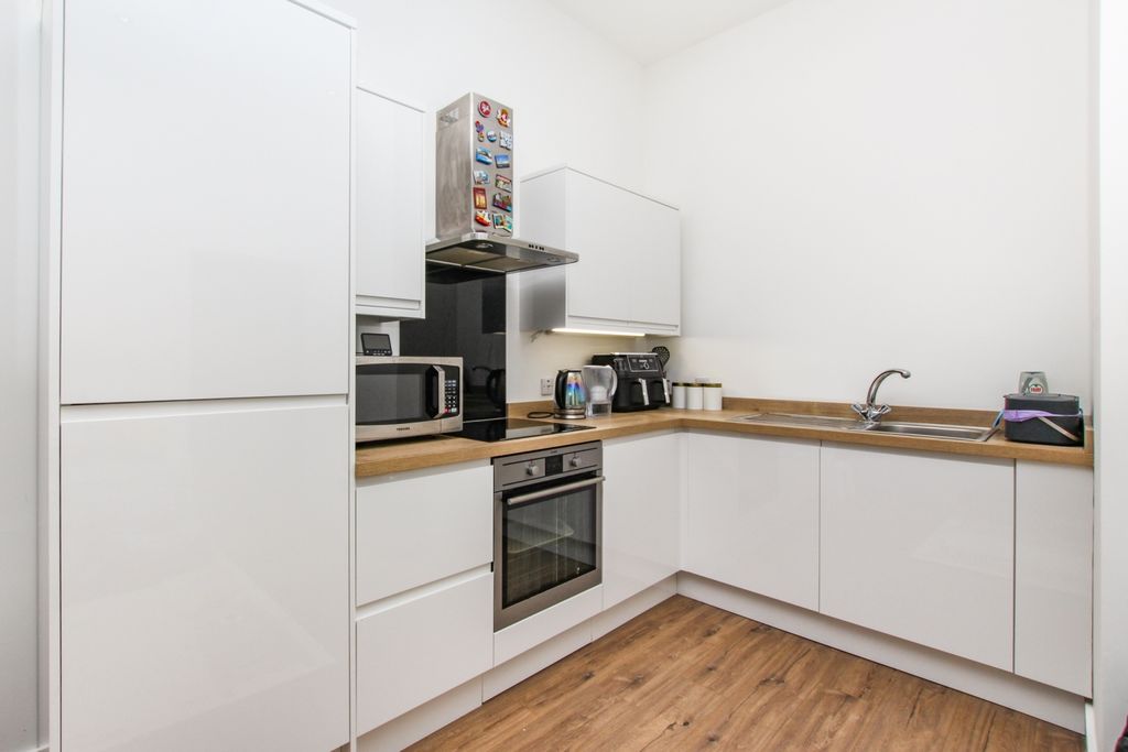 Property photo 2 of 9 Img_5901