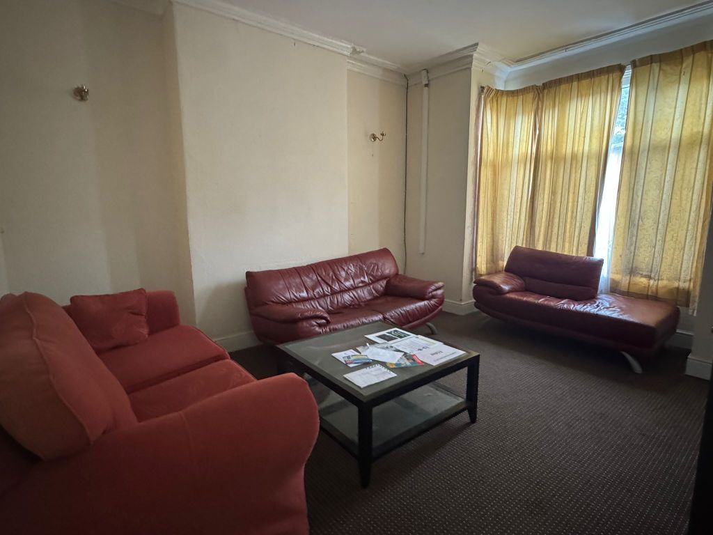 Property photo 2 of 5