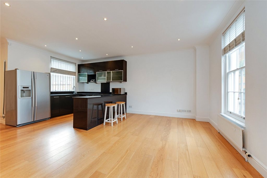 Property photo 2 of 14 Picture No. 03