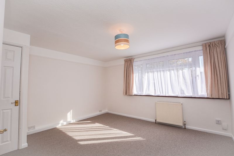 Property photo 3 of 13 Photo 6