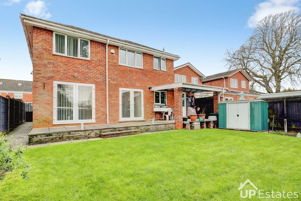 Property photo 2 of 27