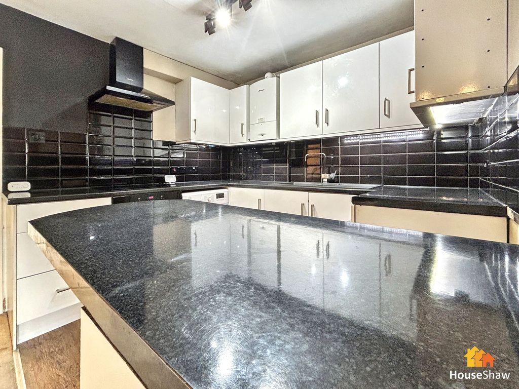 Additional image 4 of 3 bed flat for saleBerkhampstead Road, Chesham HP5