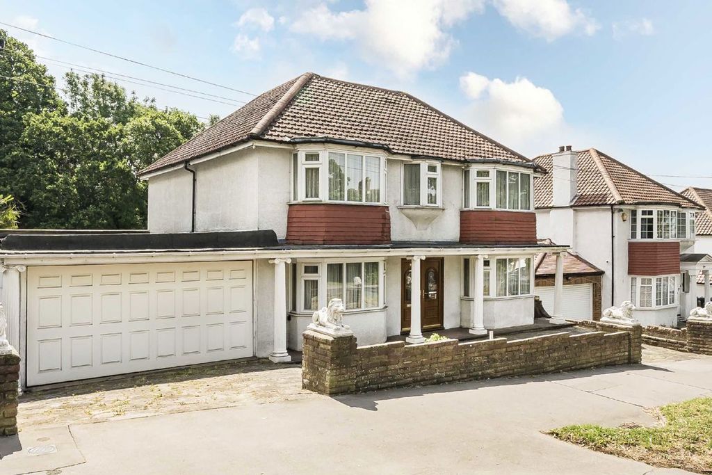 Property photo 1 of 6