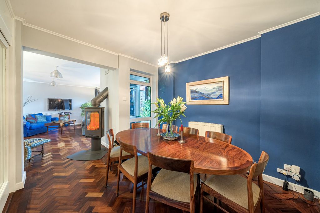 Property photo 3 of 21 Picture No. 31