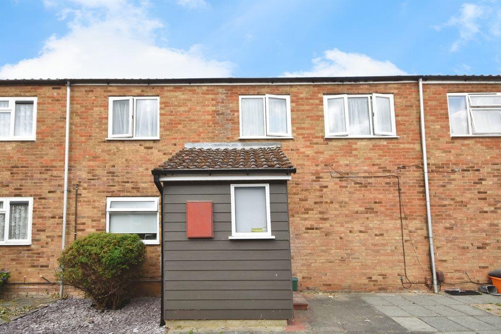 Property photo 2 of 17