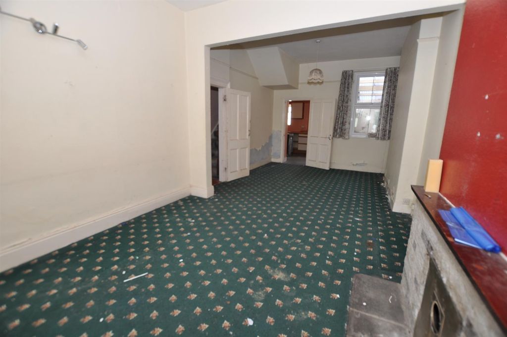 Property photo 2 of 11 Lounge/Diner