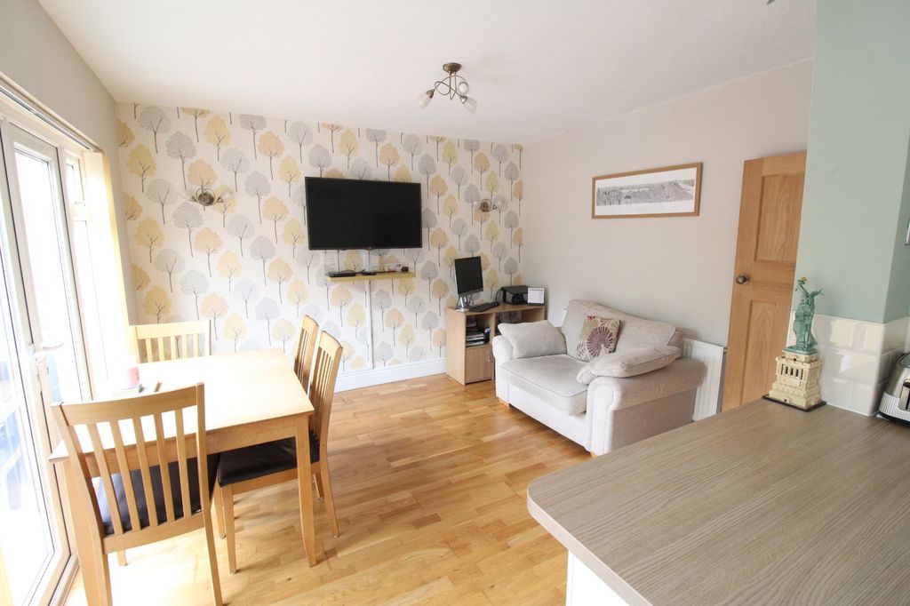 Property photo 2 of 15 Picture No. 02
