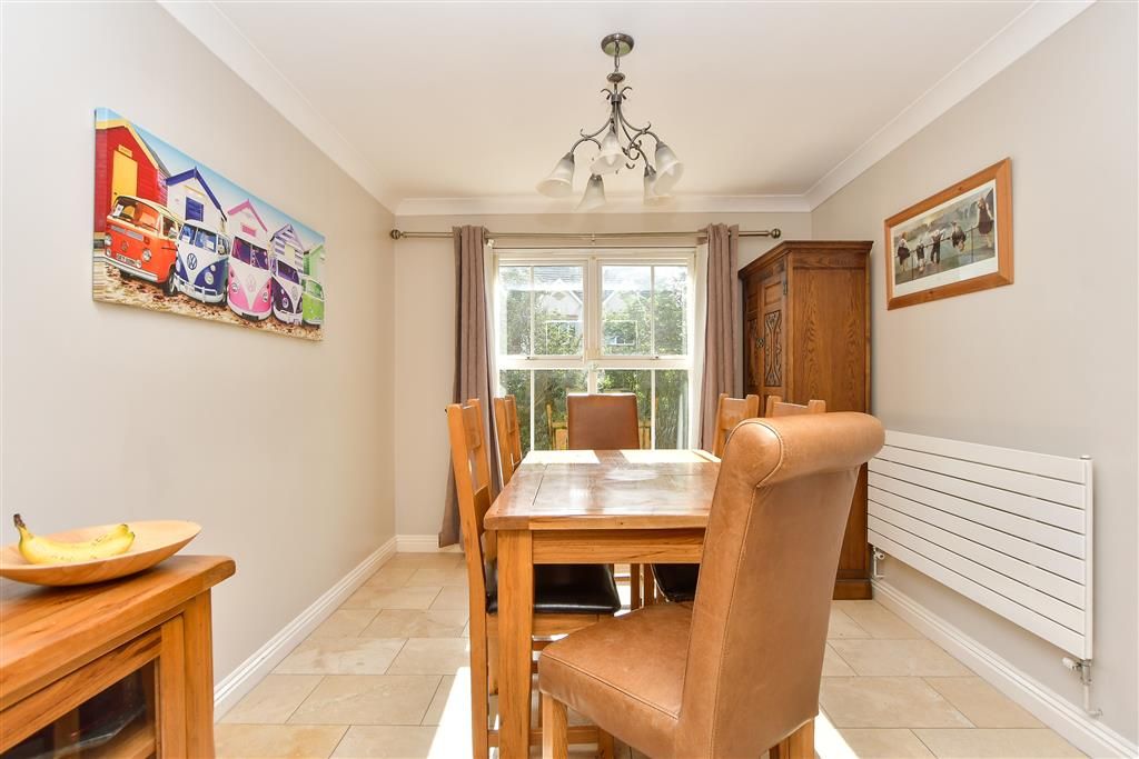 Property photo 2 of 11 Dining Area