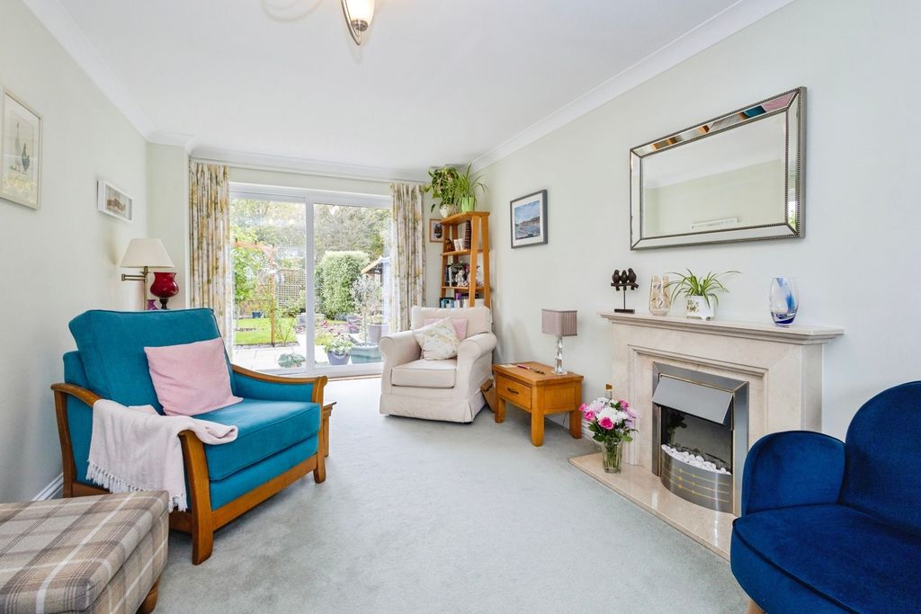 Property photo 3 of 16 Photo